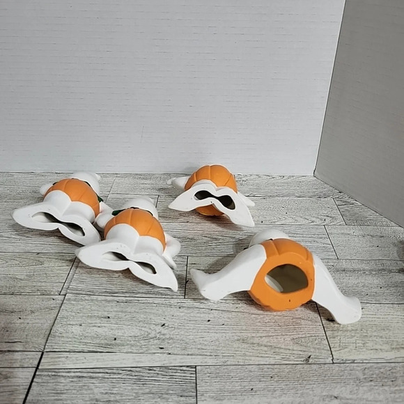 Spooky Ceramic Set of 4 Pumpkin Ghosts Nostalgic Halloween Decor  Handpainted 5" - Picture 6 of 7